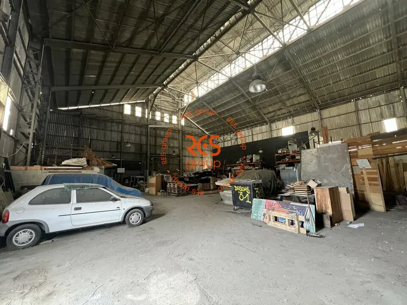 Entrepôt / Activité à louer - (33100) - 1971 m² - 10 281 €/mois