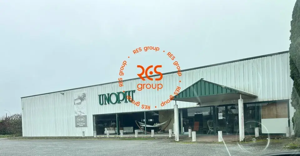 A louer Local commercial  1615m² Cadaujac