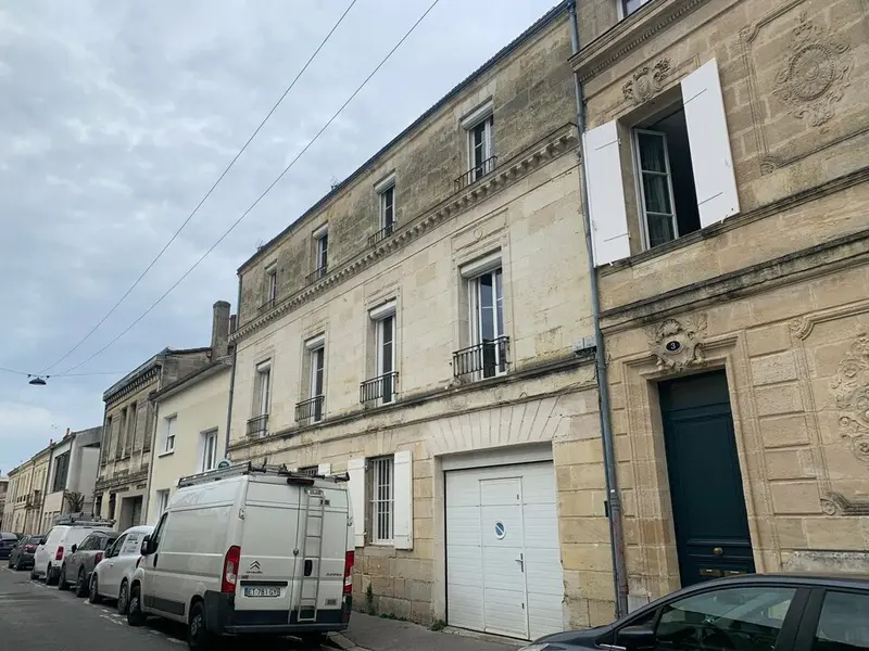 A vendre Bureaux 121m² Bordeaux