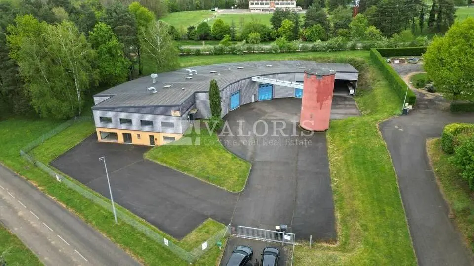 A vendre Locaux d'activité 1747m² Ceyzériat