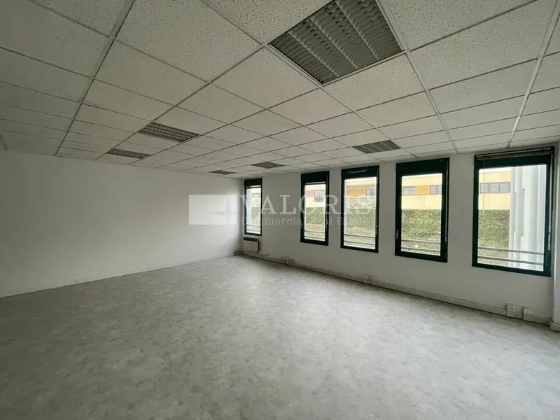 A vendre Bureaux 85m² Saint-Genis-Laval