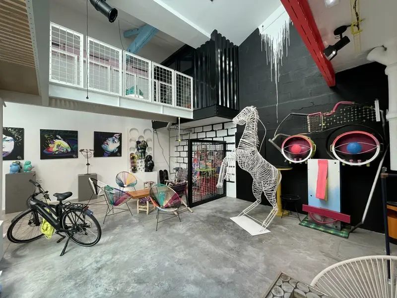 A vendre Local commercial  323m² Lyon 07