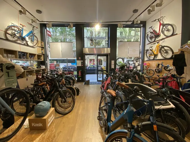 A vendre Local commercial  134m² Lyon 03