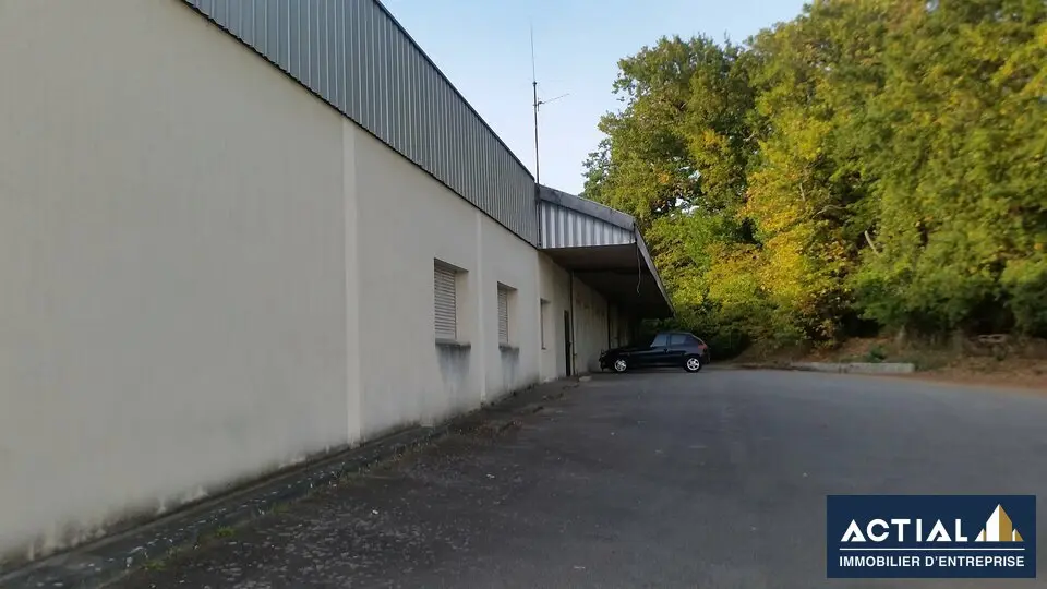 ROUTE DE PARIS - NANTES EST ENTREPRISE