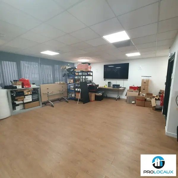 A louer Bureaux 58m² Gières