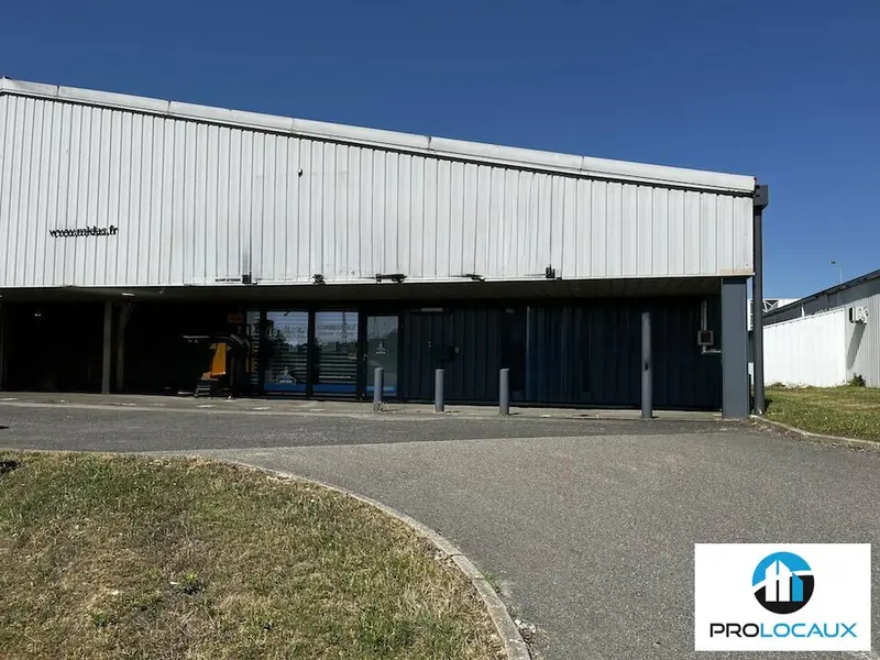 A louer Local commercial  400m² Senlis