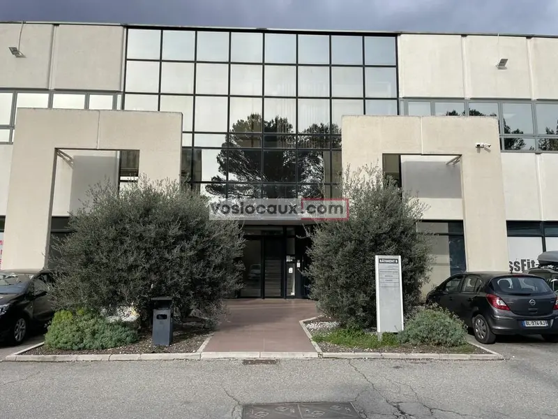 A louer : bureaux de 485 m2 à Vallauris
