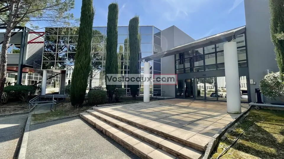 A louer Bureaux 520m² Valbonne