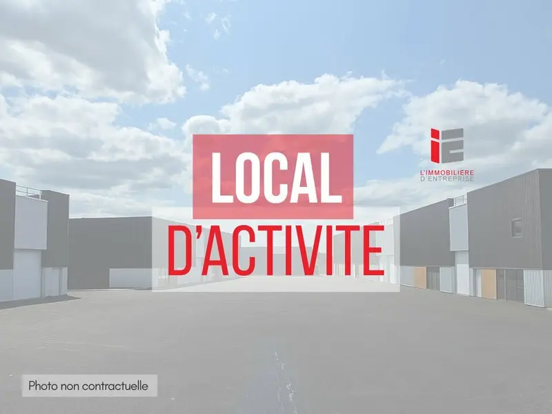 LOCATION  LOCAL D'ACTIVITÉ  196 m²  ETRELLES