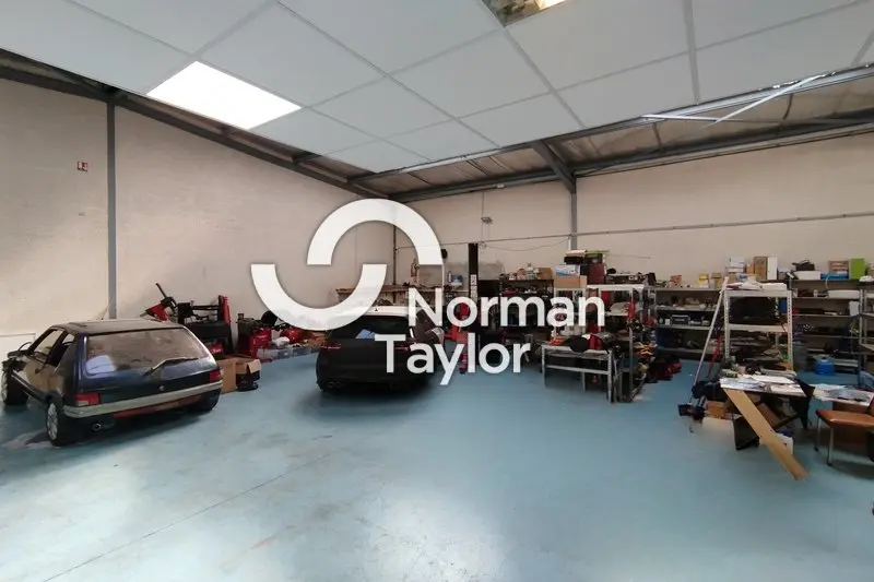 Local d'activité 395 m² Montpellier Sud 