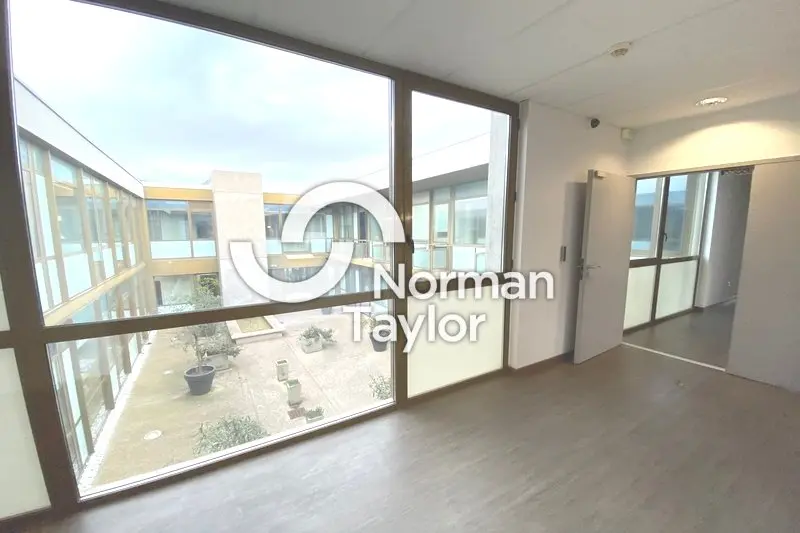 A louer Bureaux 210m² Mauguio