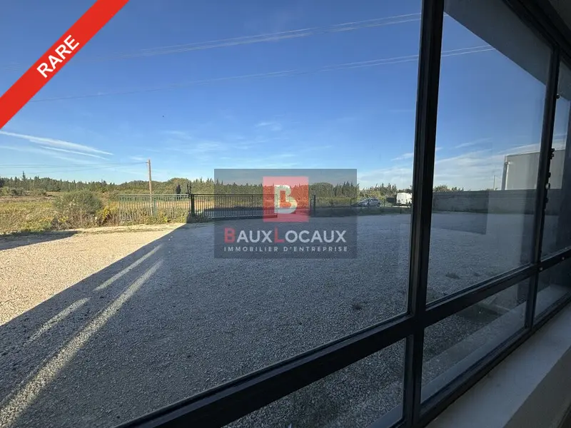 A louer Locaux d'activité 550m² Domazan