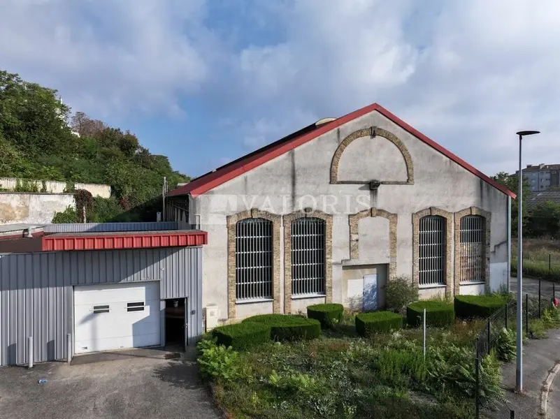 A vendre Locaux d'activité 2363m² La Mulatière