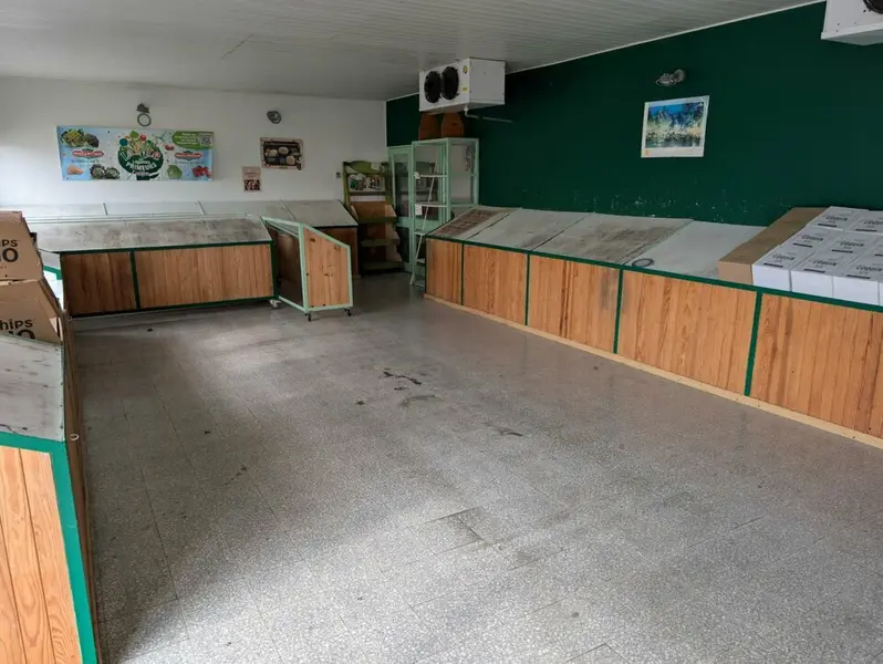 Local commercial avec bureaux attenants