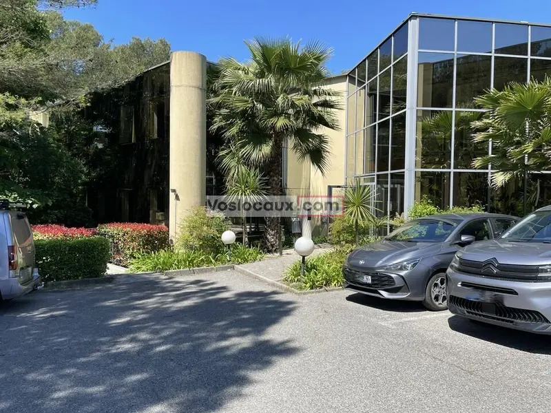 A vendre Bureaux 682m² Antibes
