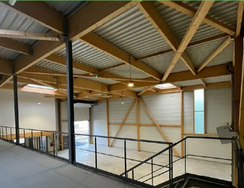 A louer Locaux d'activité 781m² Chanteloup-en-Brie