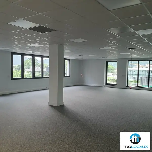 A louer Bureaux 198m² Grenoble