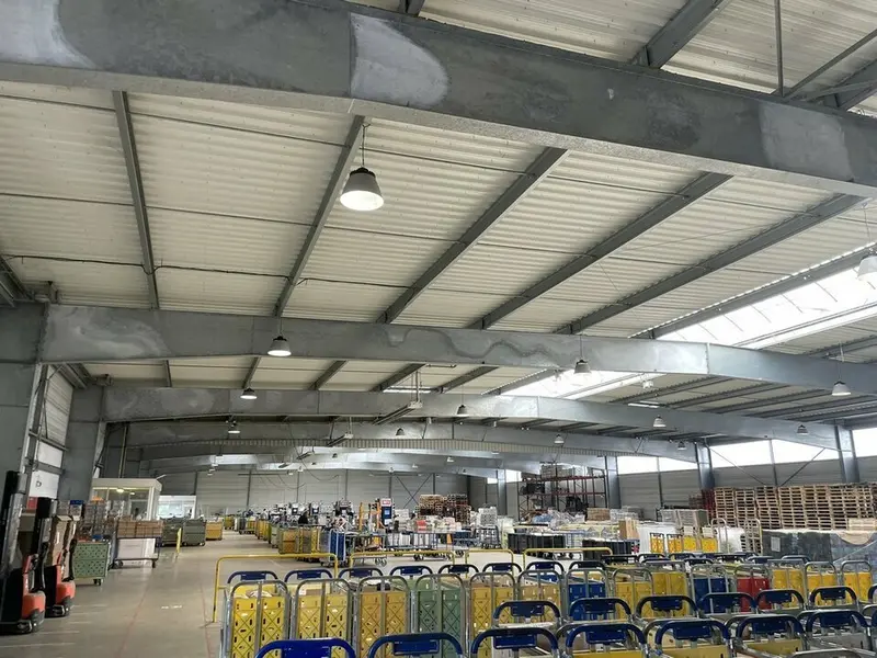 Carpiquet 3050 m² à louer