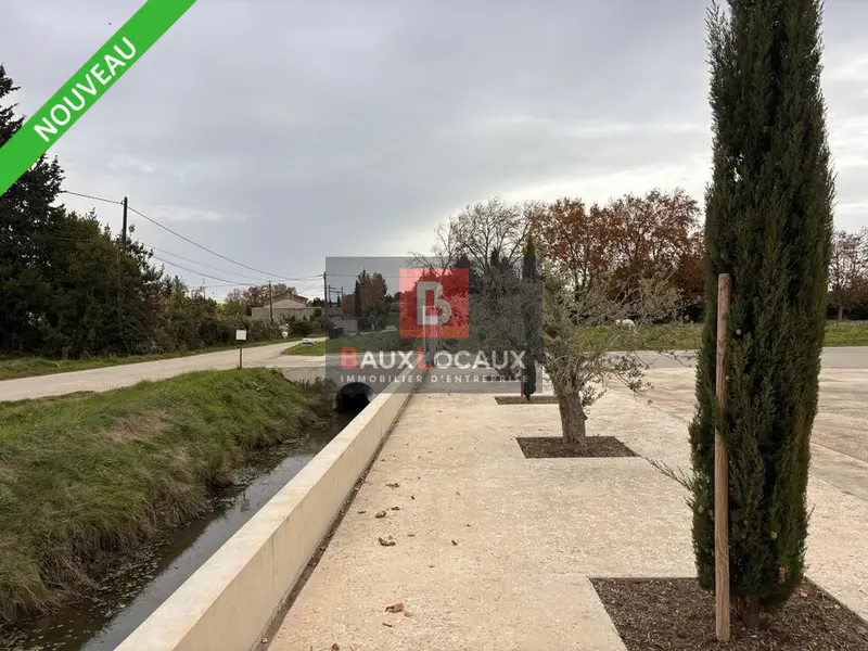 A louer Locaux d'activité 459m² Barbentane