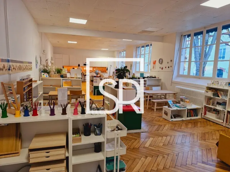 OPPORTUNITÉ  SITE POLYVALENT ET DIVISIBLE   03200 - VICHY