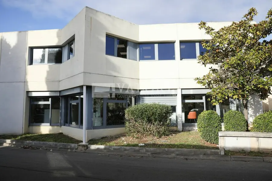 A louer Bureaux 430m² Vitrolles