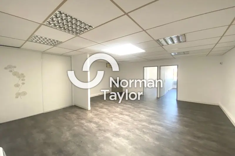 A louer Bureaux 63m² Lattes