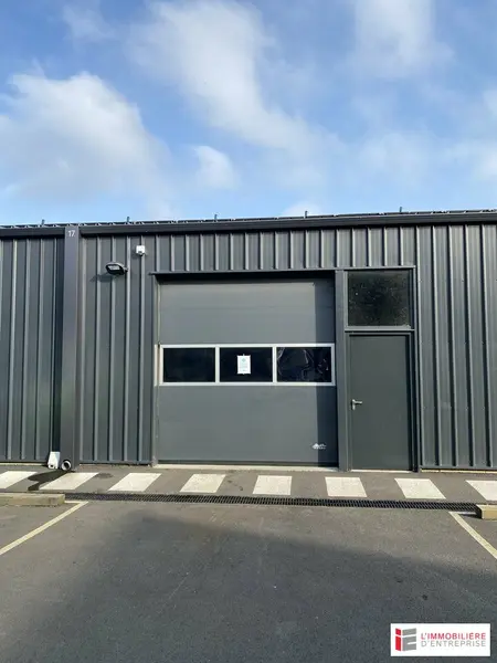 SAINT-MALO - LOCATION CELLULE D'ACTIVITÉ 221 M²