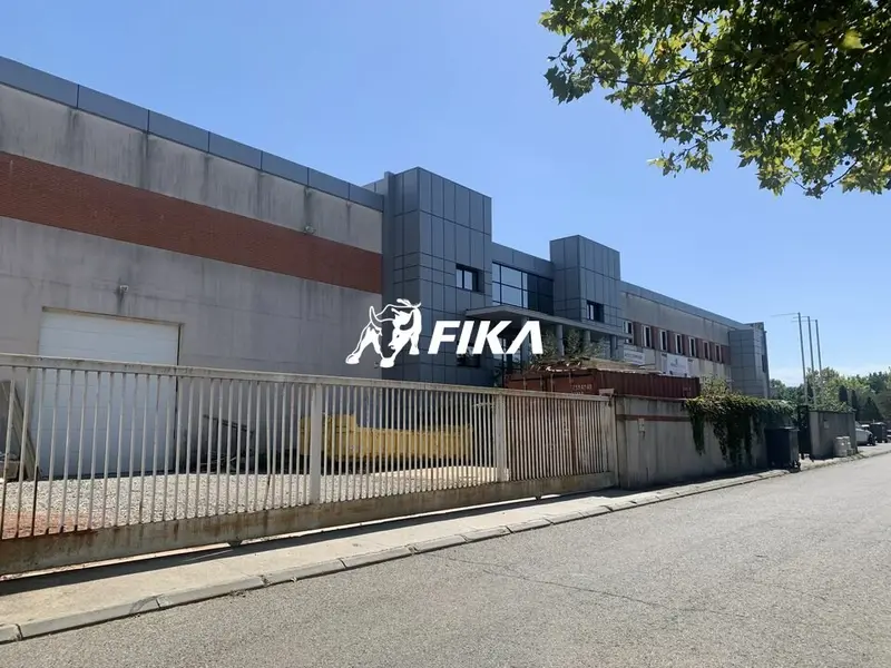 A VENDRE LOCAL D'ACTIVITE - 1 217 m² (31270) CUGNAUX