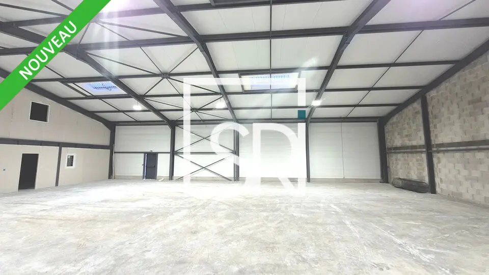A vendre Entrepôt 550m² Riom