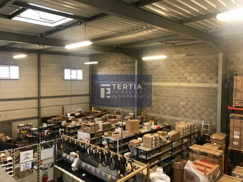 MONTPELLIER SUD -LOCAUX D'ACTIVITES DISPONIBLES A LA LOCATION 