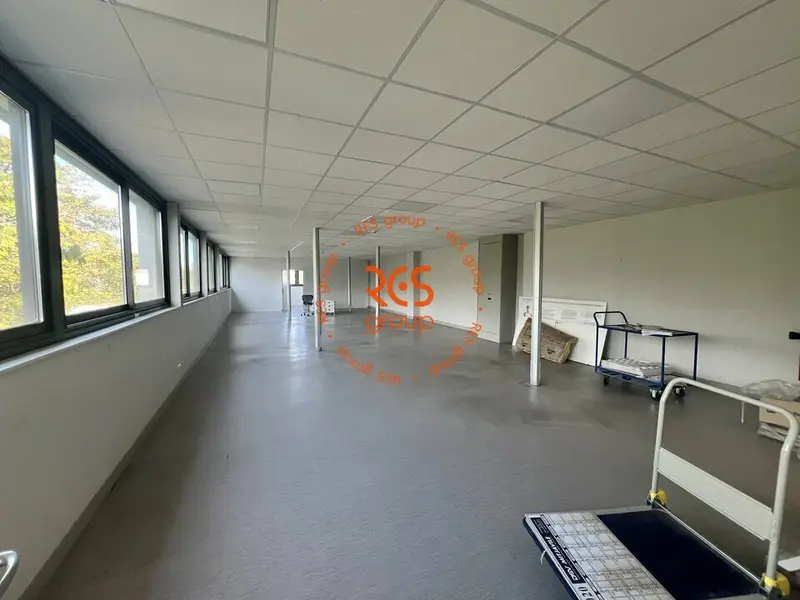 A vendre Bureaux 1197m² Gradignan
