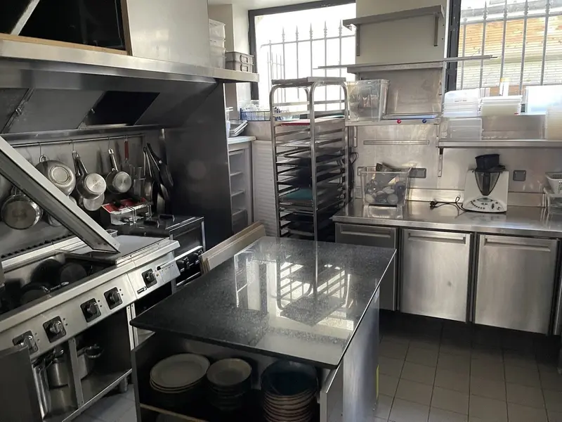 Fonds de commerce à vendre - Restauration - Paris 20 (75020) - 168 000 €