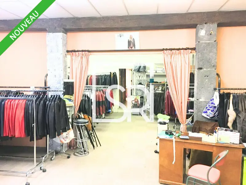 A louer Local commercial  170m² Clermont-Ferrand