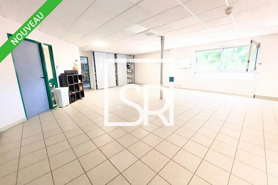A louer Bureaux 448.35m² Clermont-Ferrand