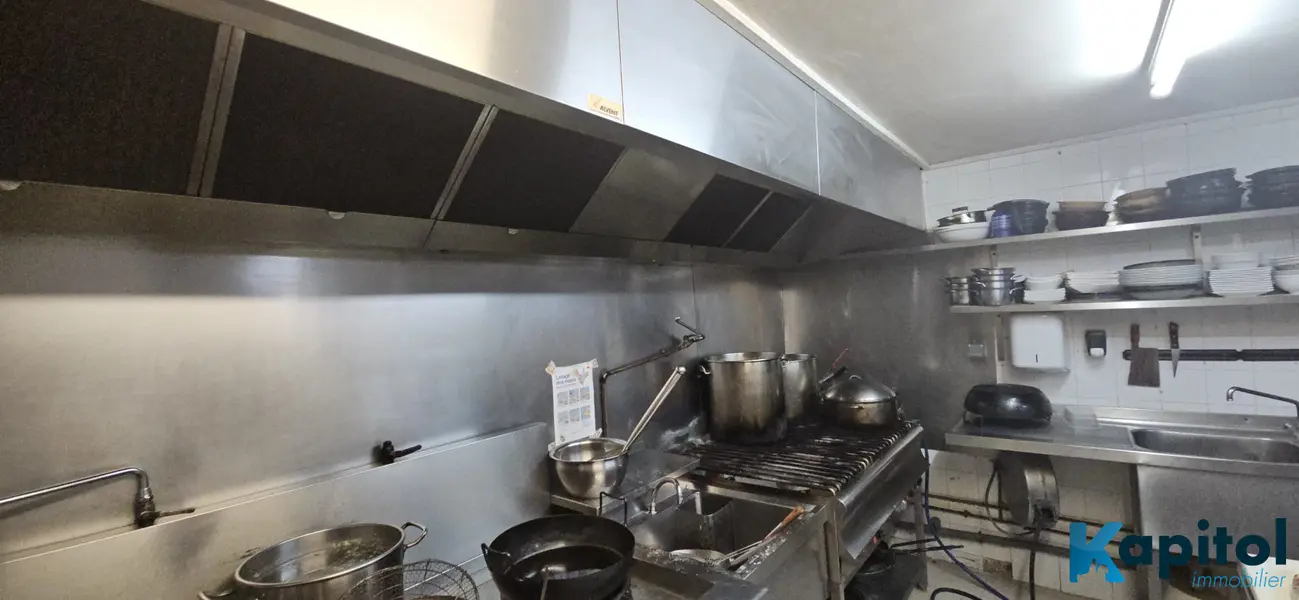 Beau Restaurant - Paris 11 - Quartier Animé