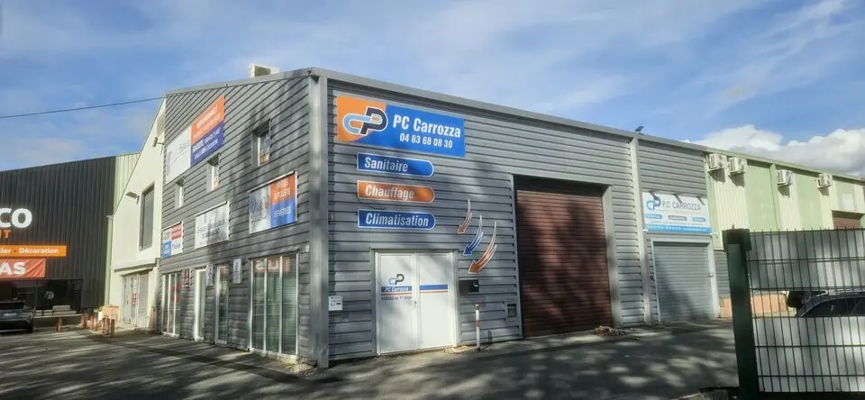 Entrepôt / Activité à vendre - Roquebrune-Sur-Argens (83520) - 400 m²