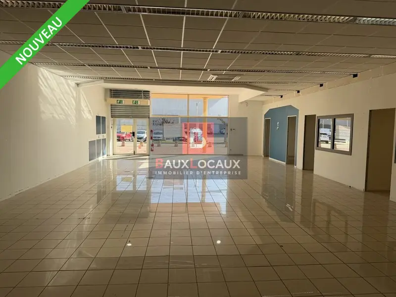 Local Commercial à louer - Avignon (84140) - 472 m² - 6 000 €/mois
