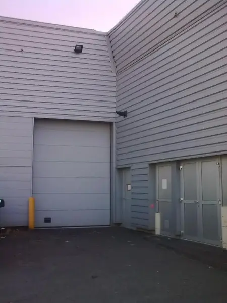 Entrepôt / Activité à louer - Harfleur (76700) - 305 m² - 2 287 €/mois