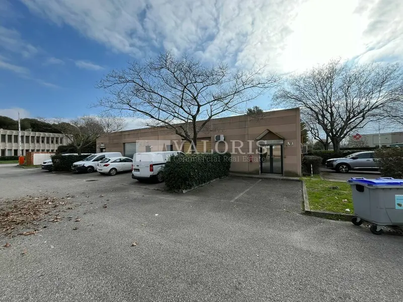 Entrepôt / Activité à louer - Vitrolles (13127) - 150 m² - 2 200 €/mois