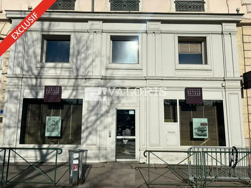 A louer Local commercial  250.52m² Lyon 02