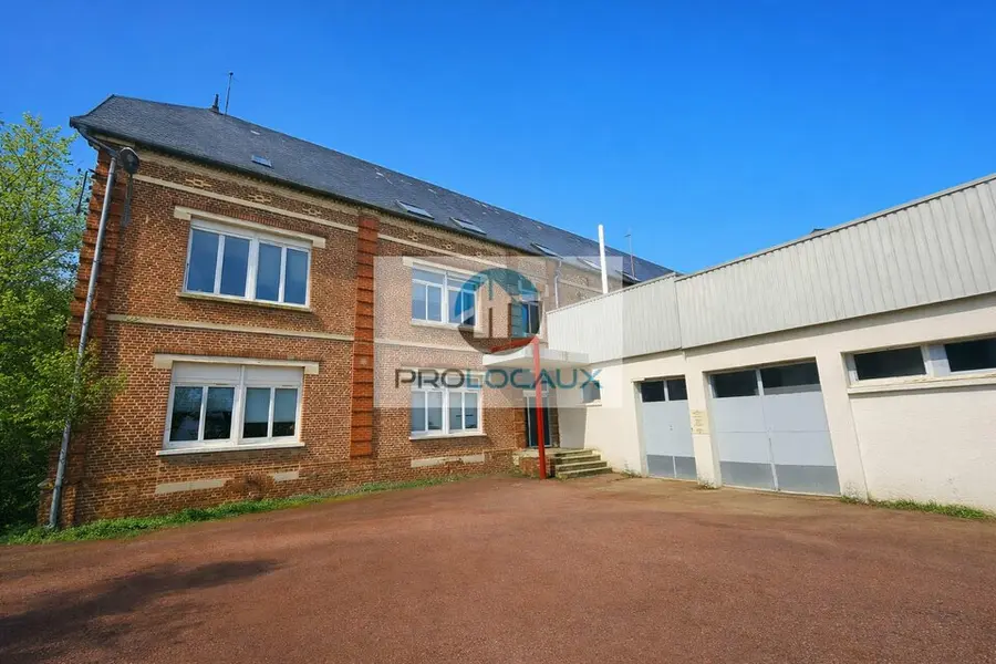 Entrepôt / Activité à vendre - Moliens (60220) - 10650 m²