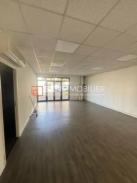 BUREAUX 90 m² A LOUER 13420 GEMENOS