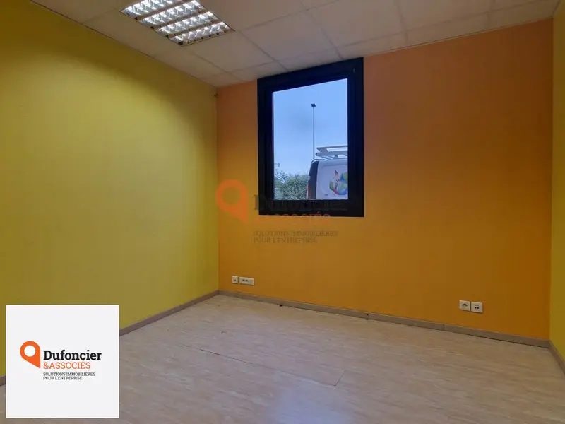 JAUNAY MARIGNY - BUREAUX A LOUER DE 150M² - CHALEMBERT - FUTUROSCOPE