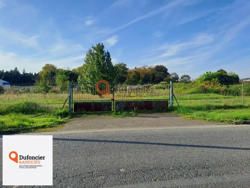 Terrain à vendre - Ingrandes (86220) - 3696 m²