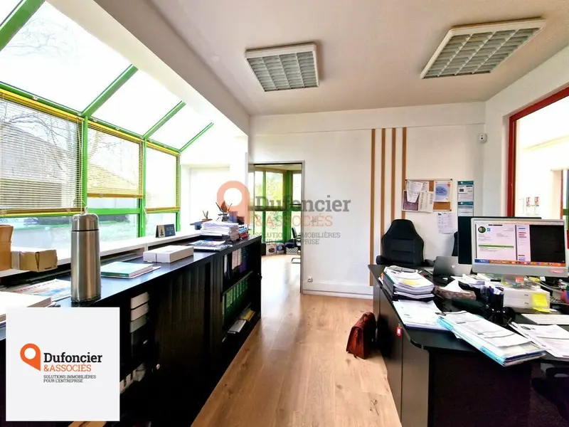 A vendre Locaux d'activité 445m² Saint-Benoît