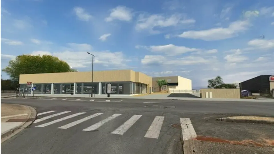 Local Commercial à louer - Poitiers (86000) - 500 m² - 7 500 €/mois