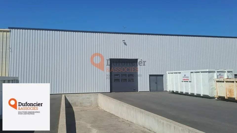Entrepôt / Activité à louer - Châtellerault (86100) - 1000 m² - 3 500 €/mois
