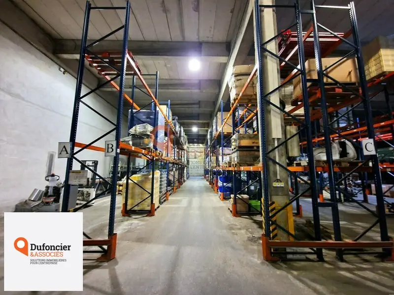 Entrepôt / Activité à louer - Dissay (86130) - 900 m² - 2 625 €/mois
