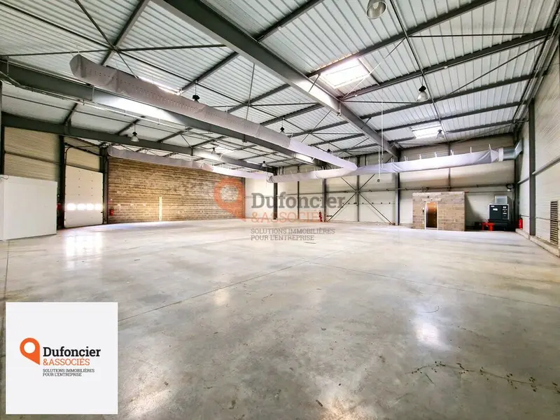 BÂTIMENT D'ACTIVITÉS 534M² - VENDU - PARFAIT ÉTAT