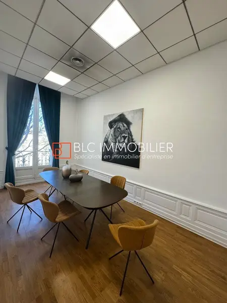 Bureau à louer - Marseille 06 (13006) - 80 m² - 1 566 €/mois
